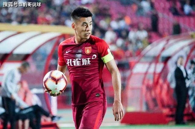 “星空综合”
[中超]深度解读:河北中原幸福vs武汉卓尔,为中原而战(图4)